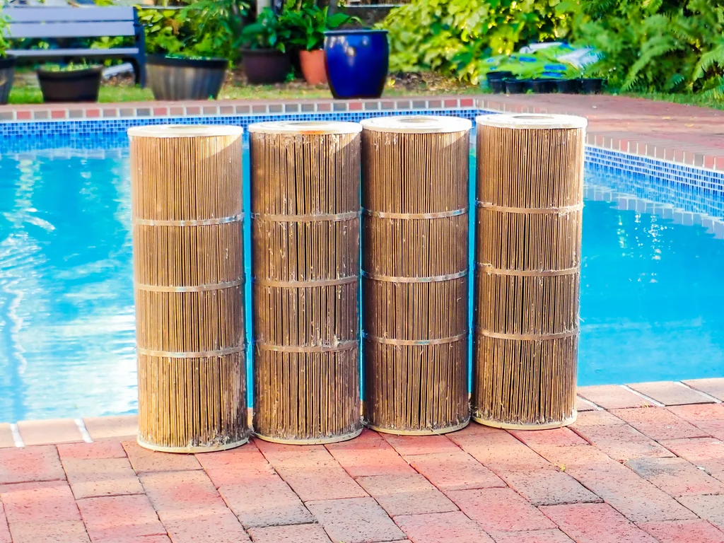 pool filter cleaning